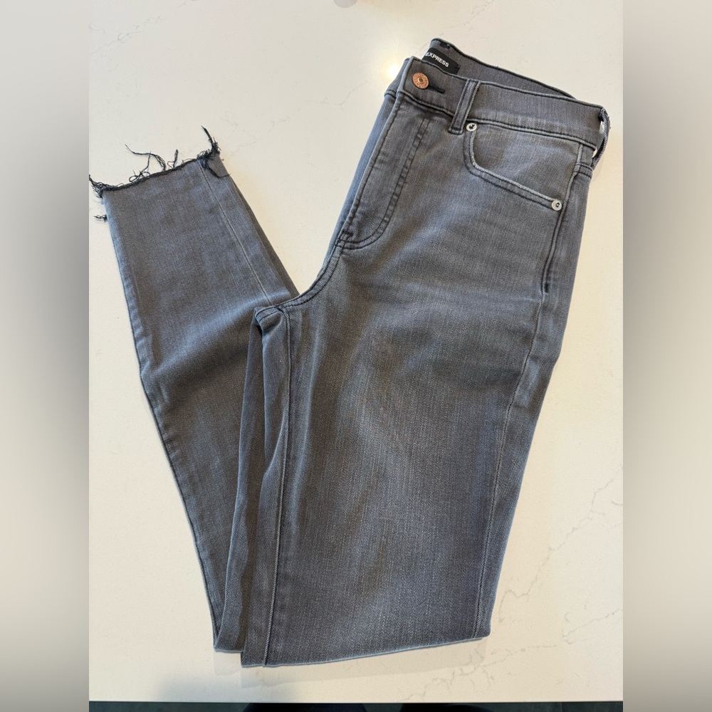 EXPRESS Skinny High Rise Jeans